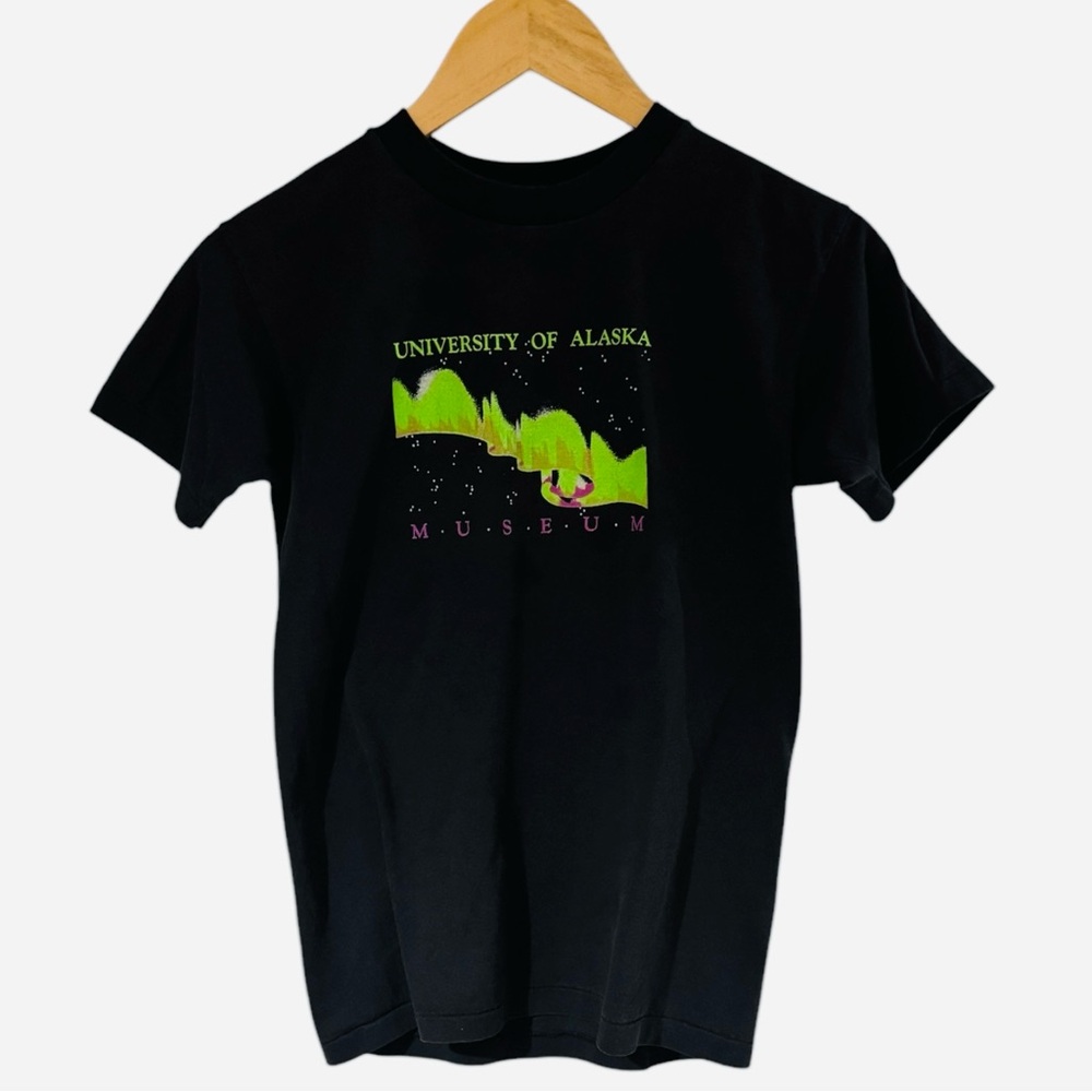 UNIVERSITY OF ALASKA Museum T-Shirt Top Vintage Single Stitch Women’s XS